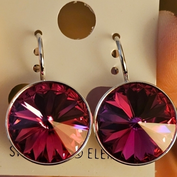 Swarovski Element Earrings 15mm Fusha pink round NWT. Barbie. Party. Wedding. - Picture 1 of 5